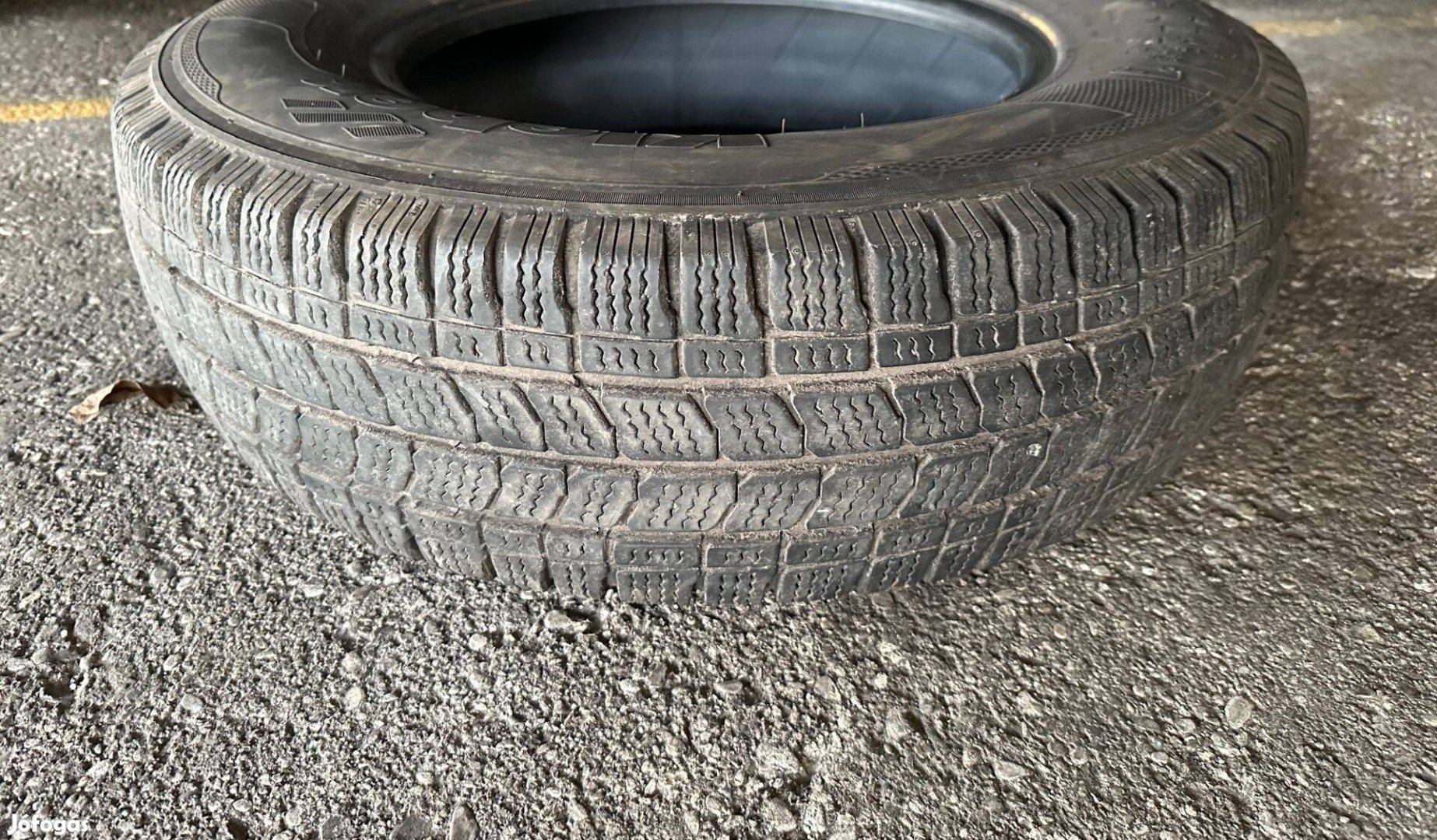 215/75R16C Kleber téli gumi [1db]